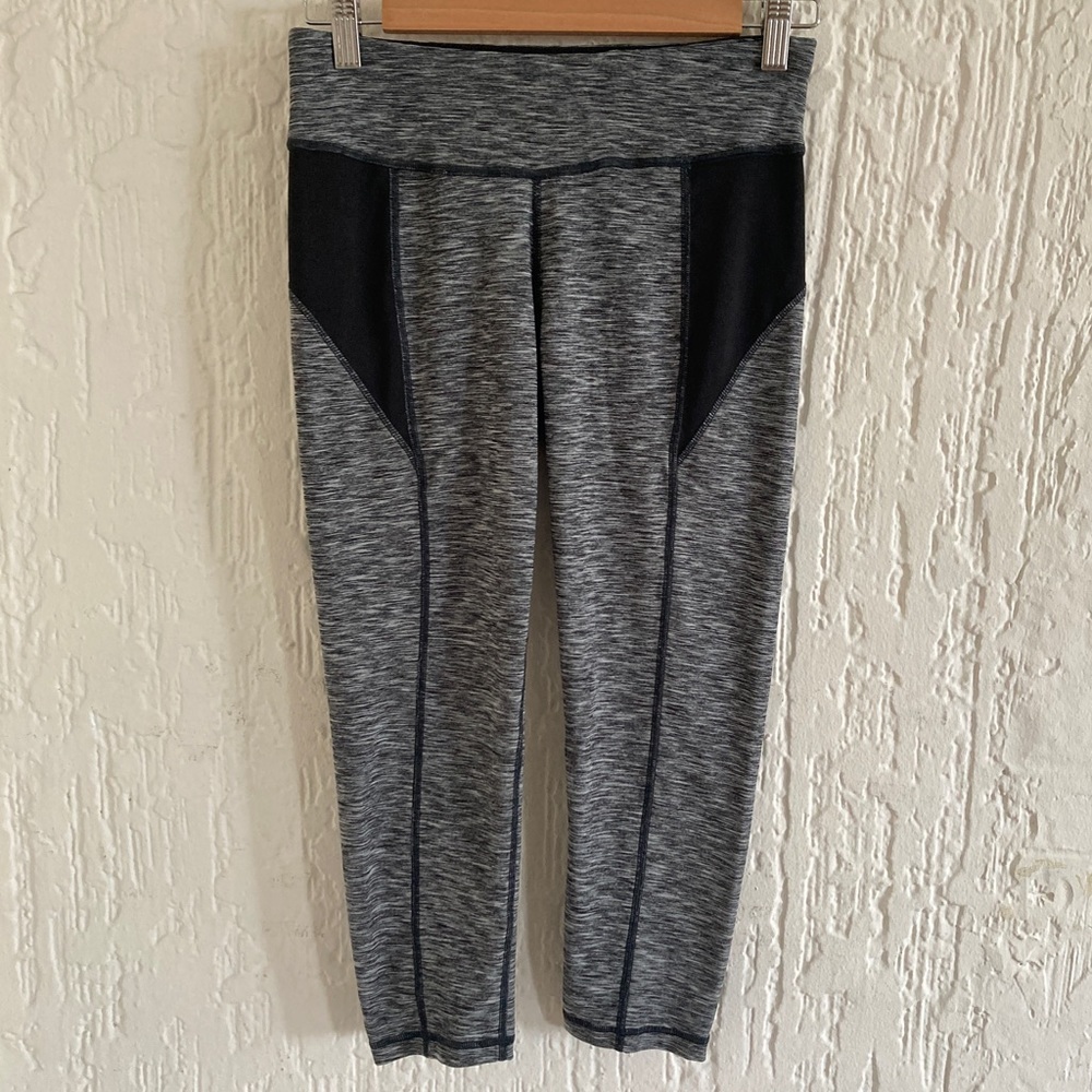 Betsey Johnson Crop Workout Leggings Size Small